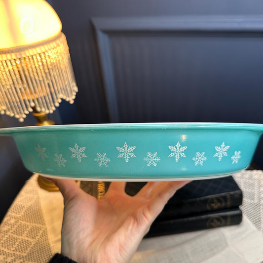 Vintage JAJ Pyrex Snowflake Turquoise Casserole Dish – 1950s British Pyrex – Rare Oval Ovenware