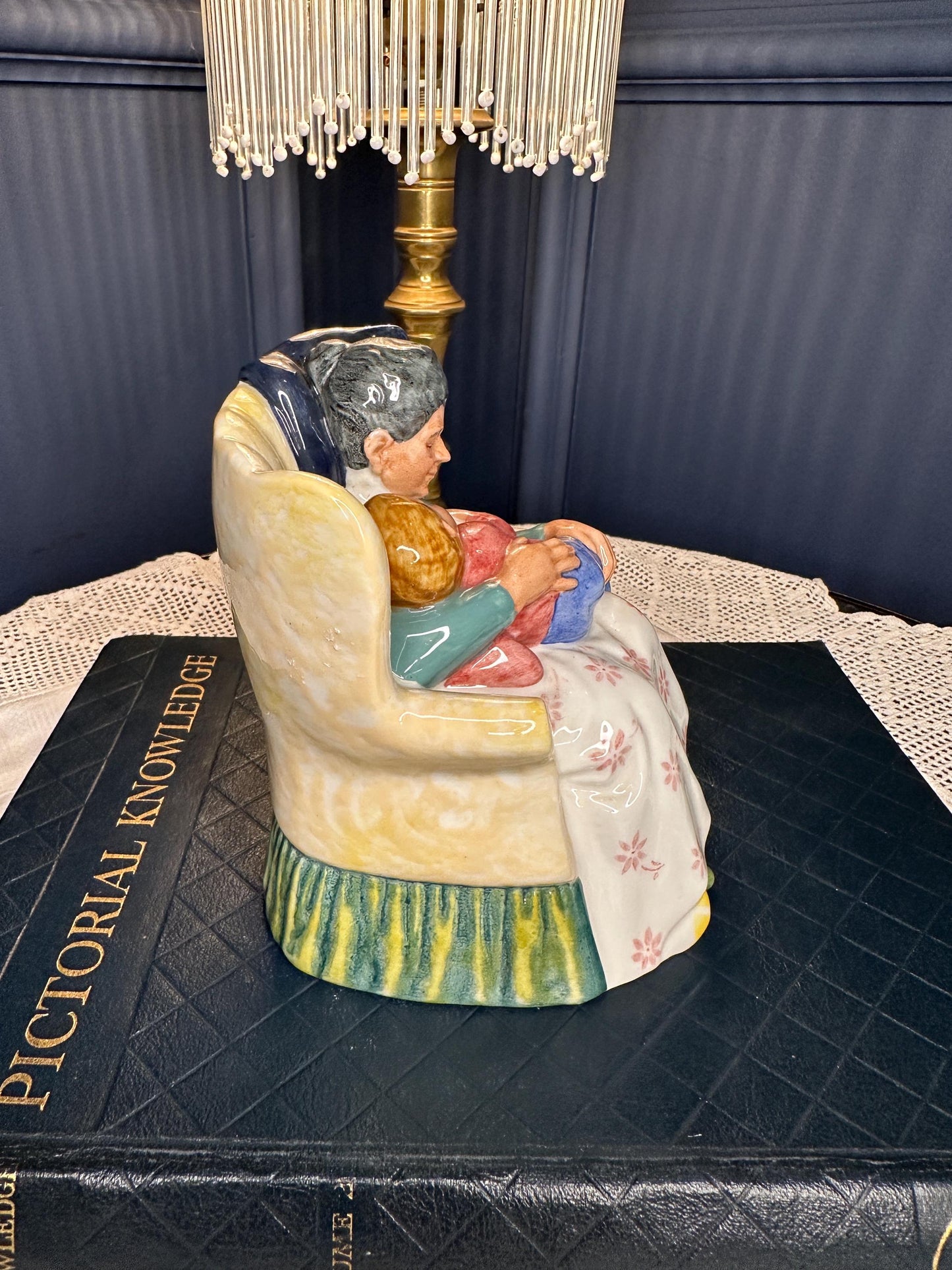 Royal Doulton Sweet Dreams Figurine HN2380 - Vintage 1970 English Bone China