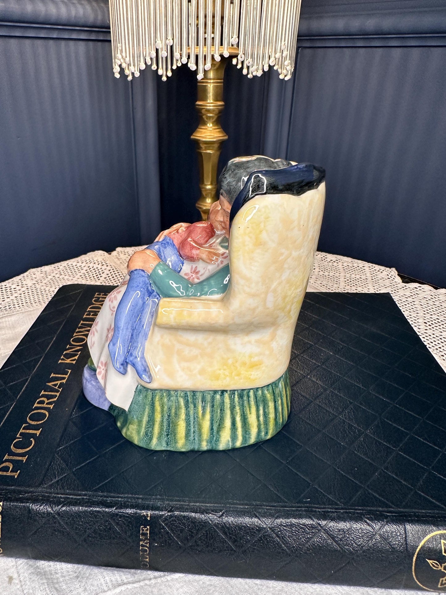 Royal Doulton Sweet Dreams Figurine HN2380 - Vintage 1970 English Bone China